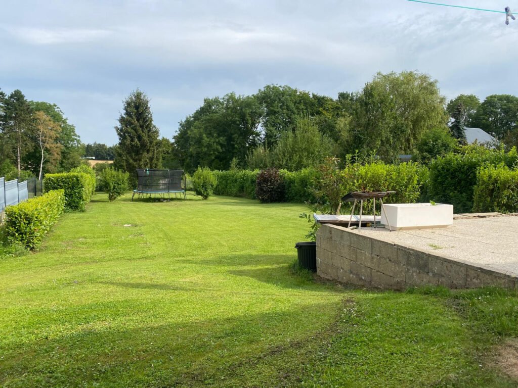 Homblières Maison 133 m2 4 chambres garage jardin 1300 m2