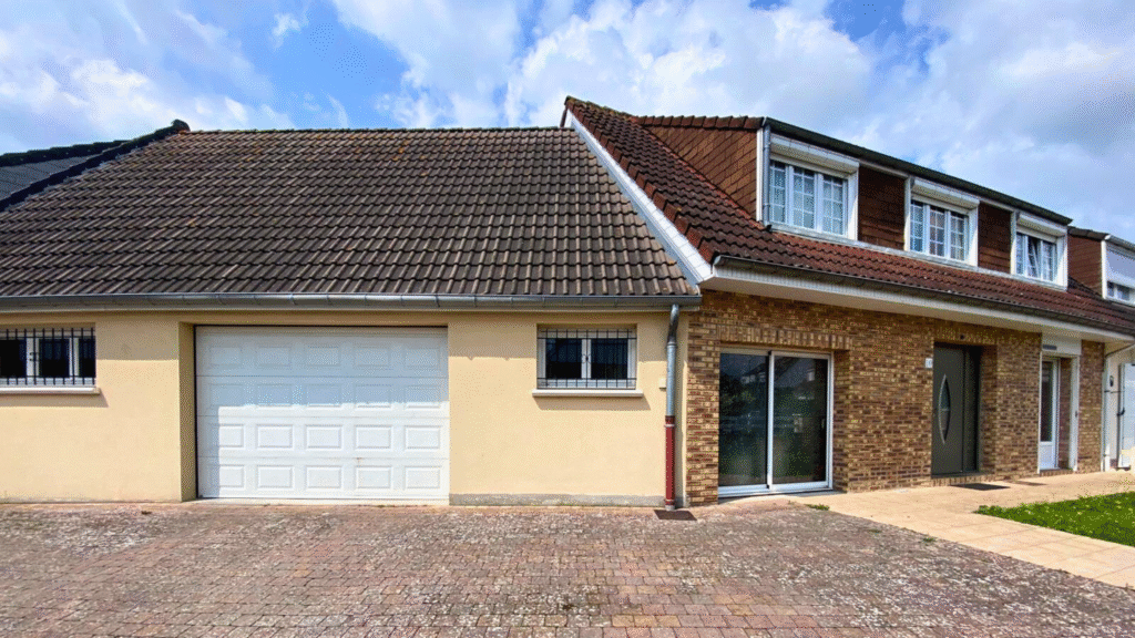 Maison St Quentin 4 chambres avec grand garage et jardin