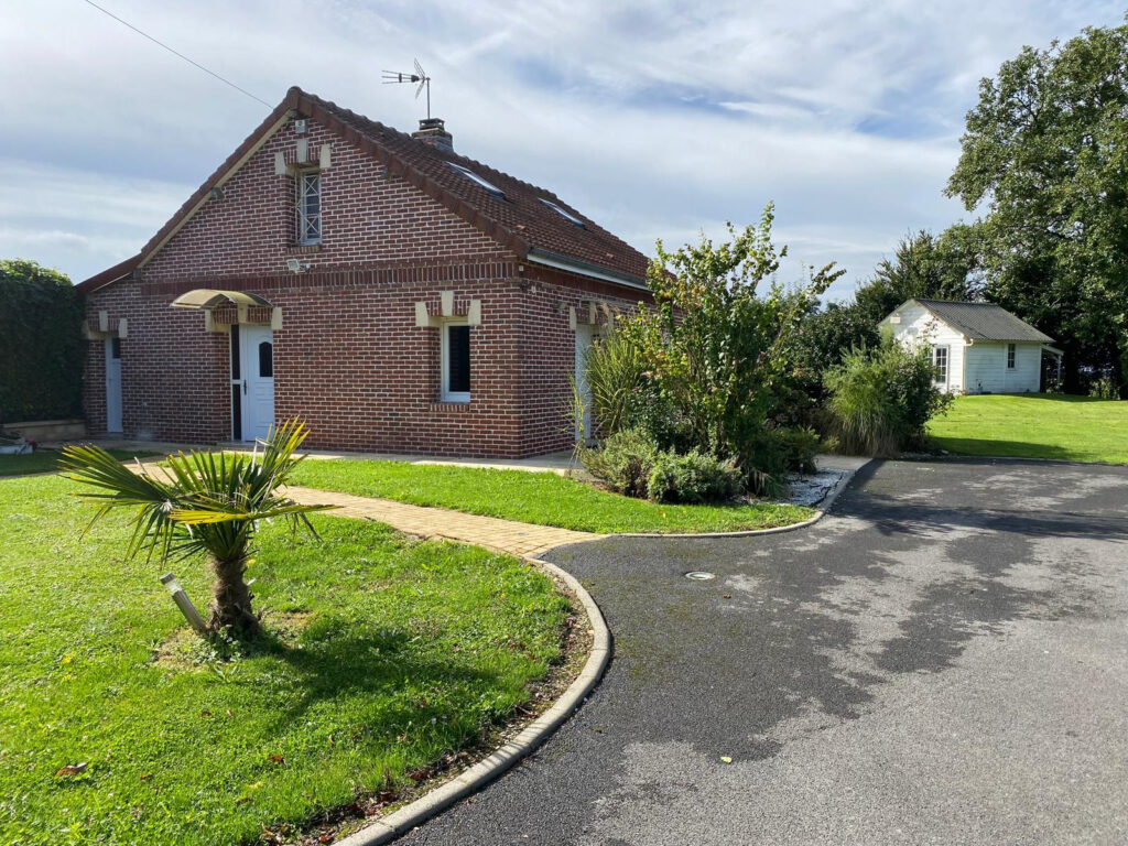 Maison 4 chambres Piscine Garage 5000 m2