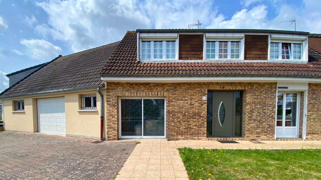 Maison St Quentin 4 chambres avec grand garage et jardin