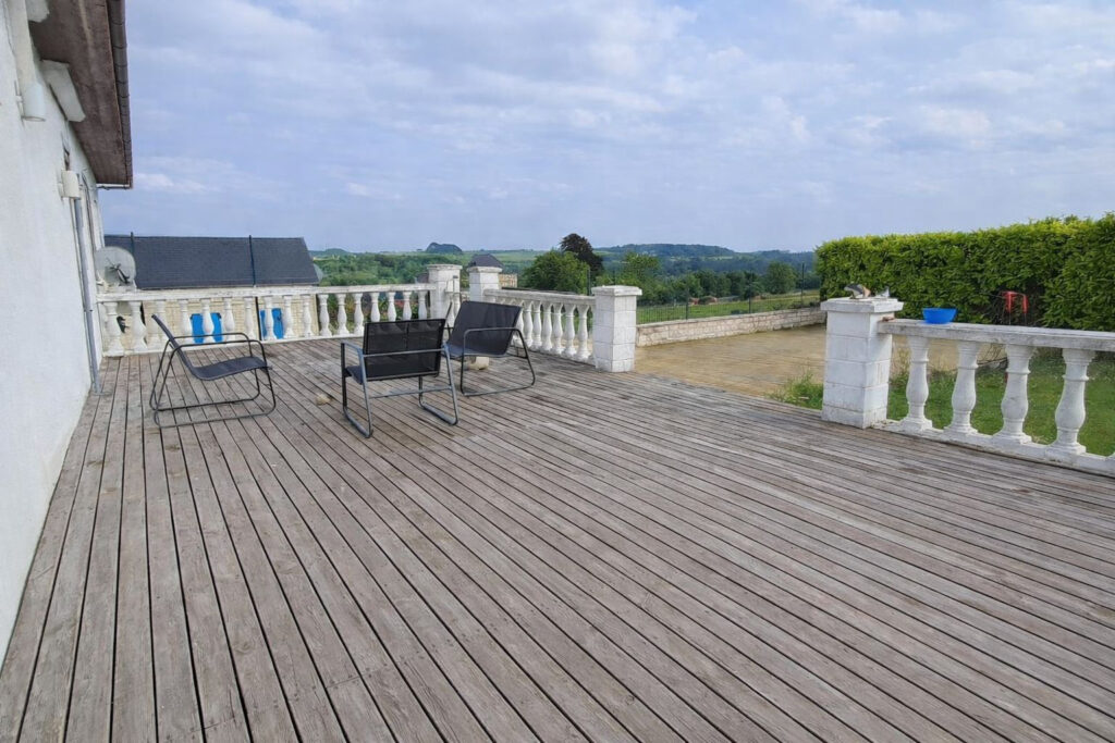 Pavillon à Vadencourt sur sous-sol, 6 chambres dont une au R