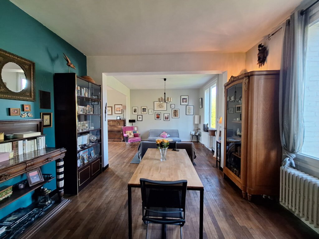 Ensemble immobilier 2 maisons sur 5000 m2 Harly (02100)