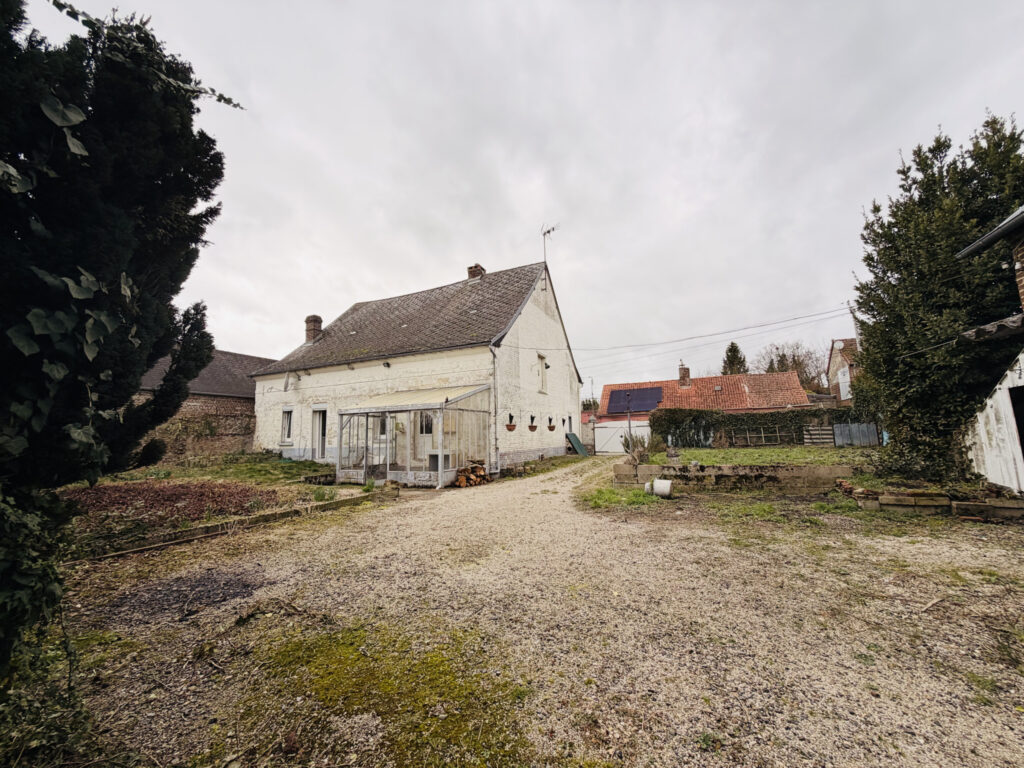 Maison 105 m2 à rénover   Fort potentiel   À 15 minutes de S