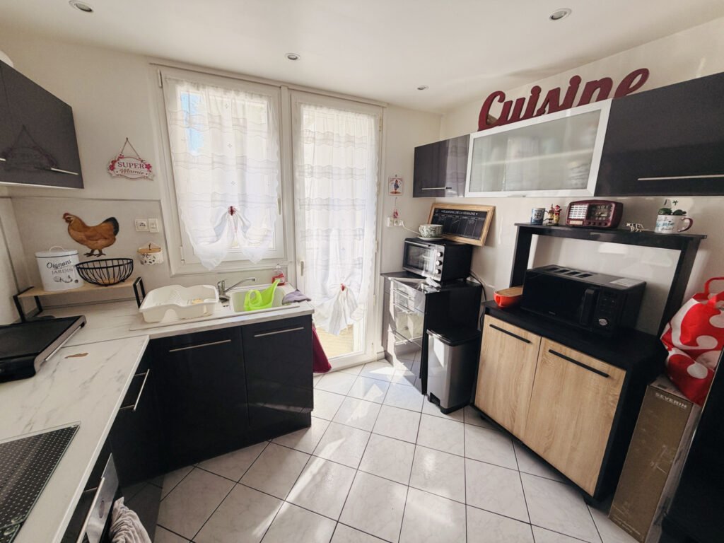 Appartement T2 de 48 m2 avec terrasse et cave – Saint-Quenti
